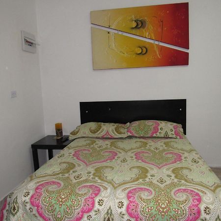 גווארולוס Hostel Brasil Gru מראה חיצוני תמונה